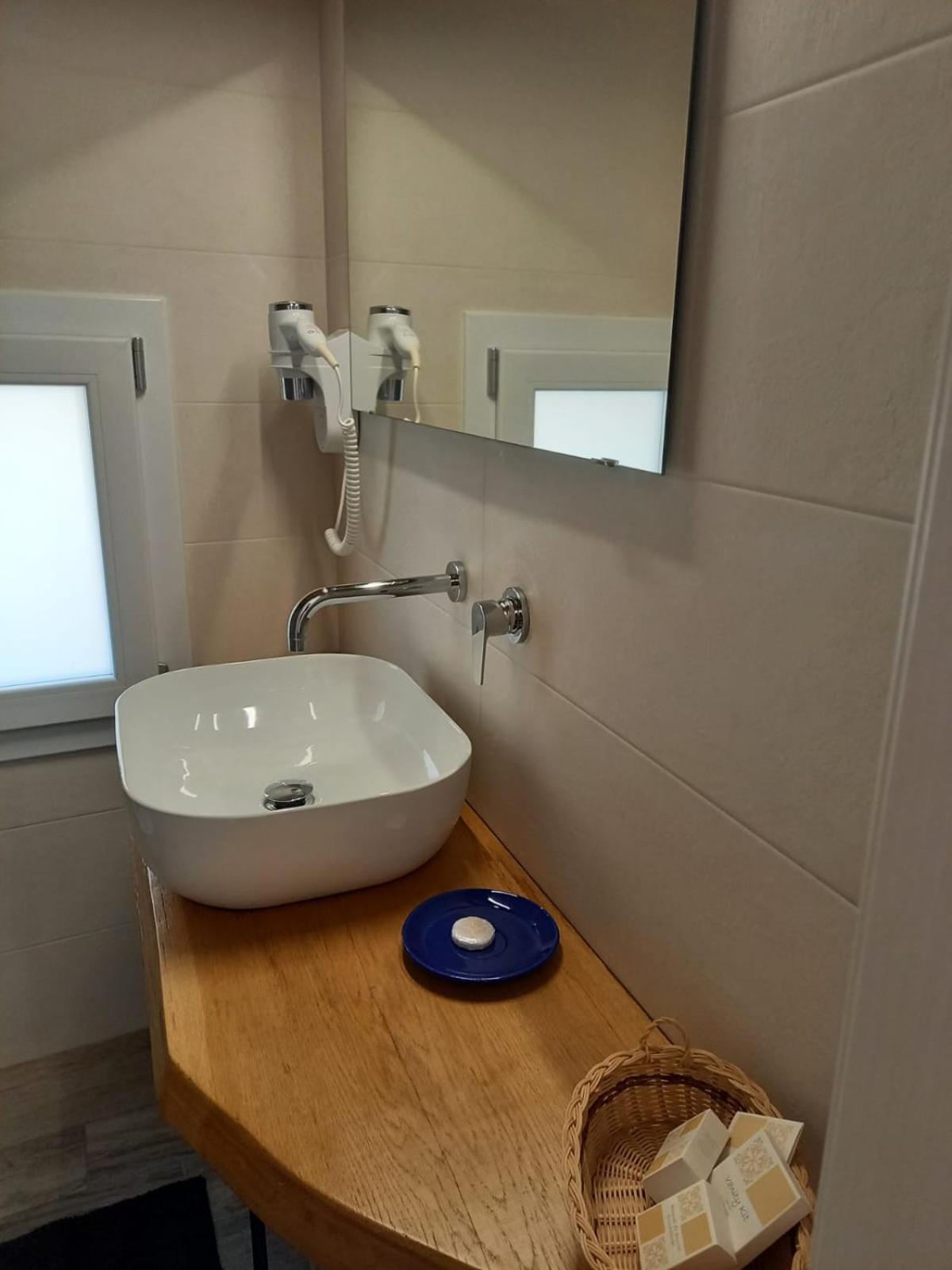 Trani La Grazia B&B Экстерьер фото